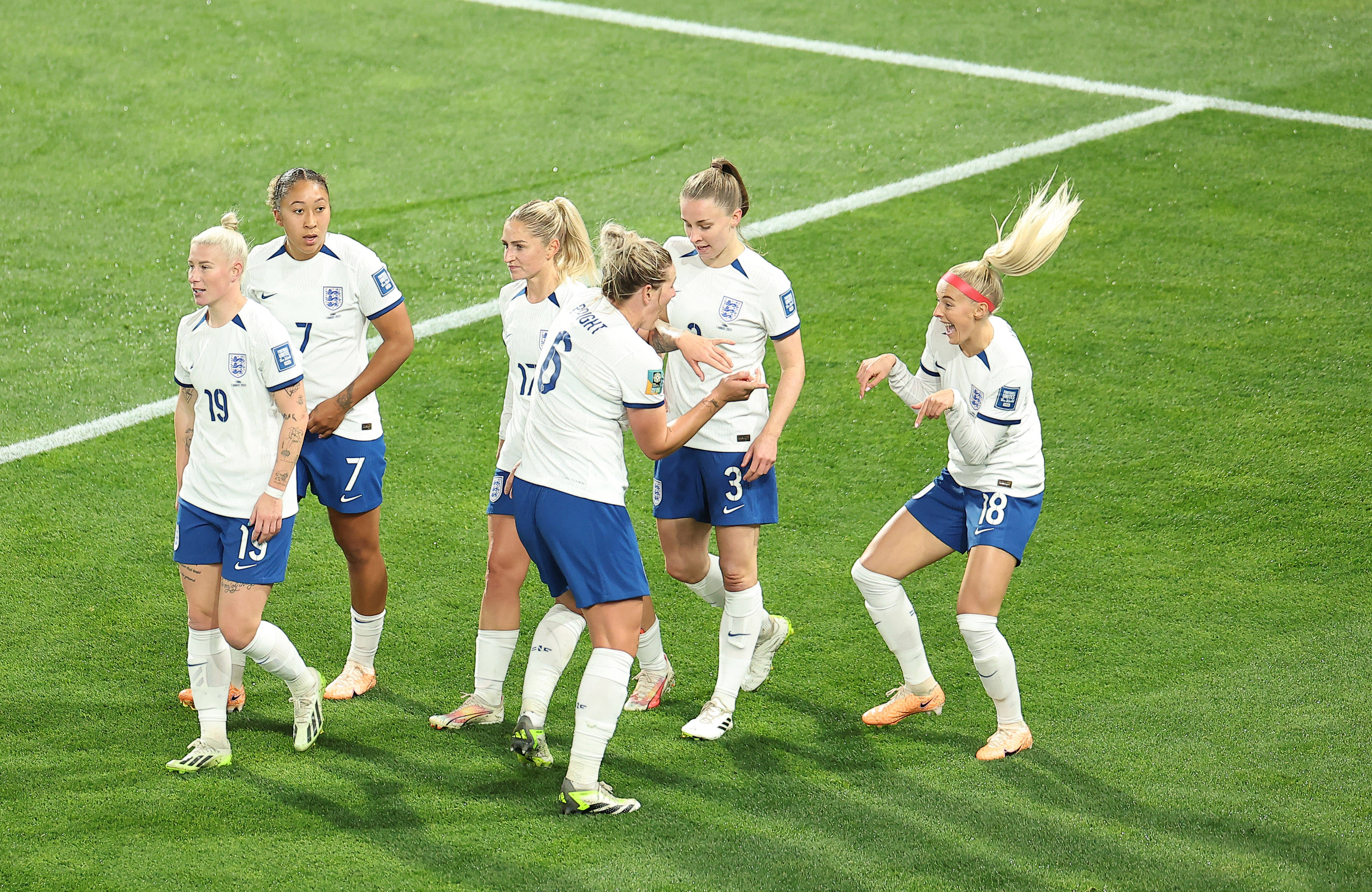 爱游戏-韩国队轻取丹麦队，黄鸭组合状态火热的简单介绍