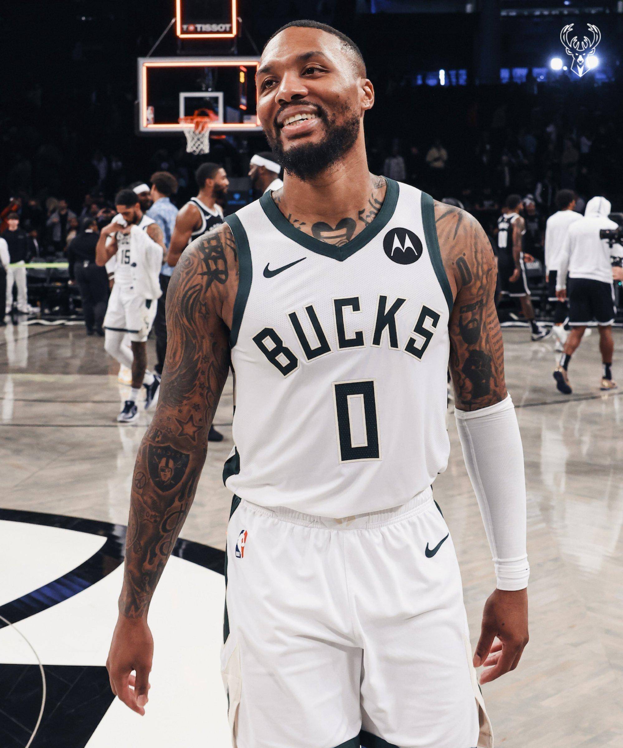 山东队绝杀雄鹿,利拉德关键制胜 山东队绝杀雄鹿,利拉德关键制胜