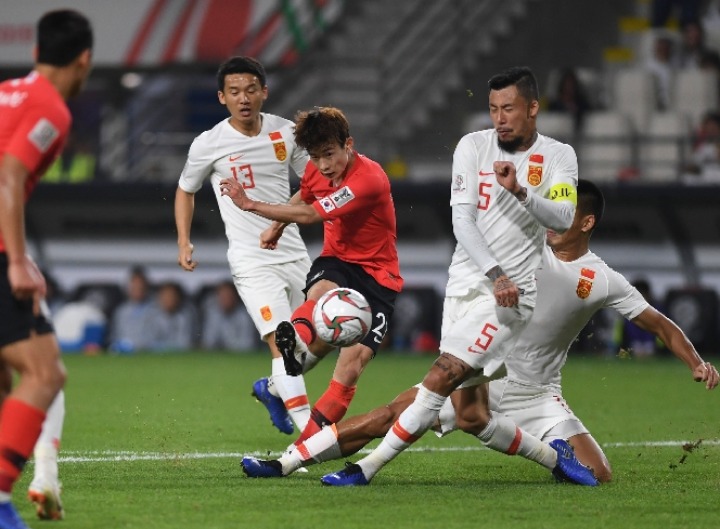 韩国队完胜中国队，安赛龙扛起全队