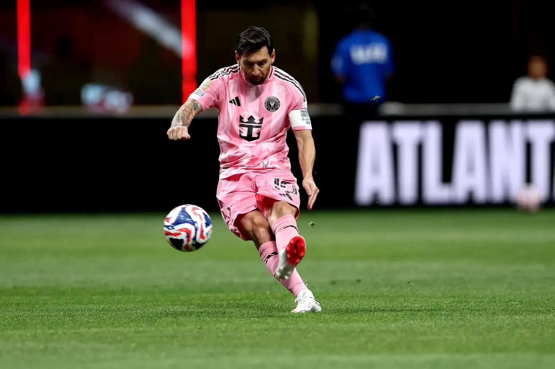 荷兰力克塞内加尔,梅西刷新纪录 荷兰力克塞内加尔,梅西刷新纪录