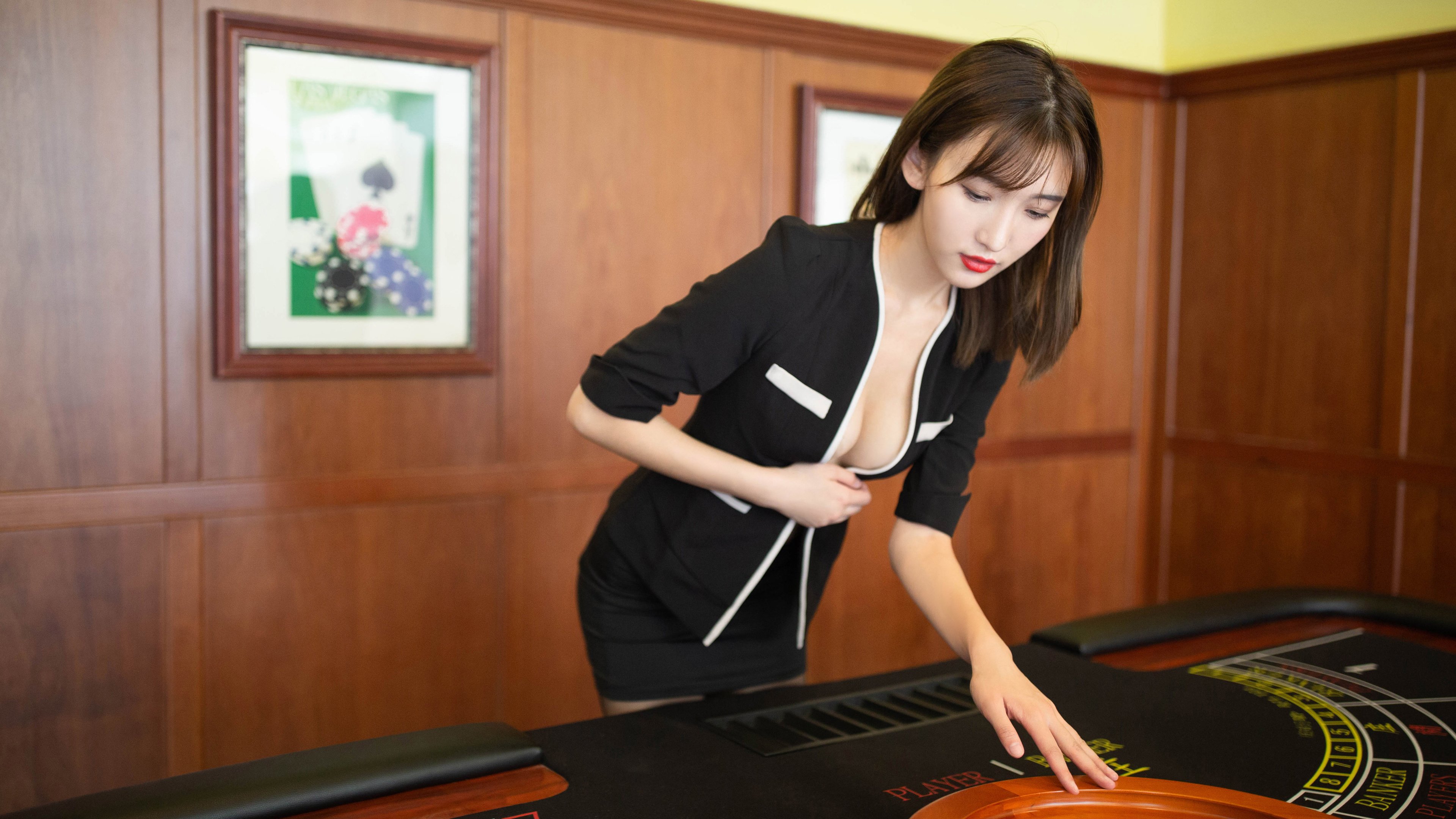 东方巨兽降临丹佛！胡金秋统治攻防，掘金主场碾压雷霆迎狂胜