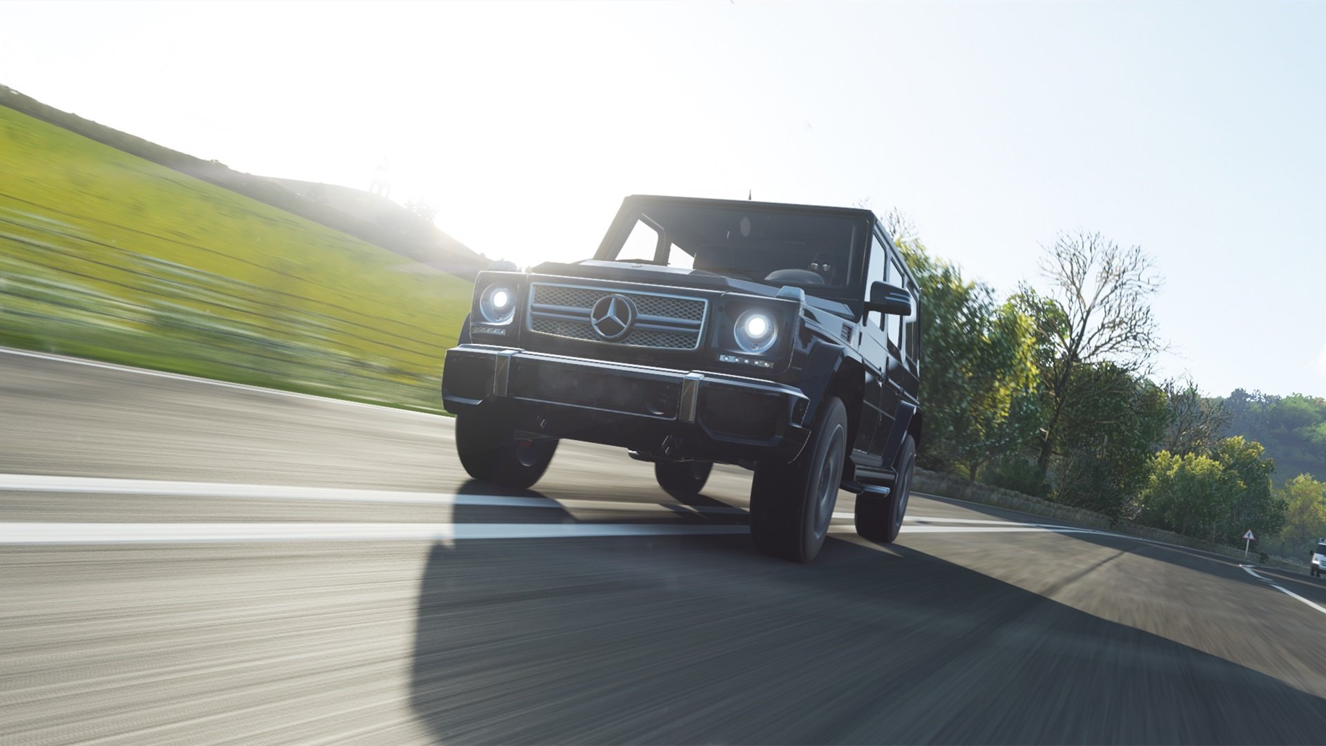 银浪焚风,当梅赛德斯横扫的红牛烟尘中,升起周冠宇的火焰