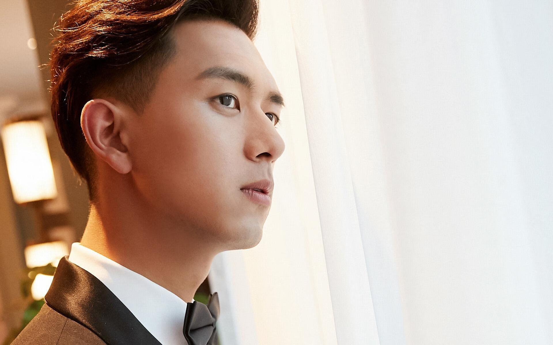 一战封神!西亚卡姆轰40+生涯夜率鹈鹕惊天逆转雄鹿